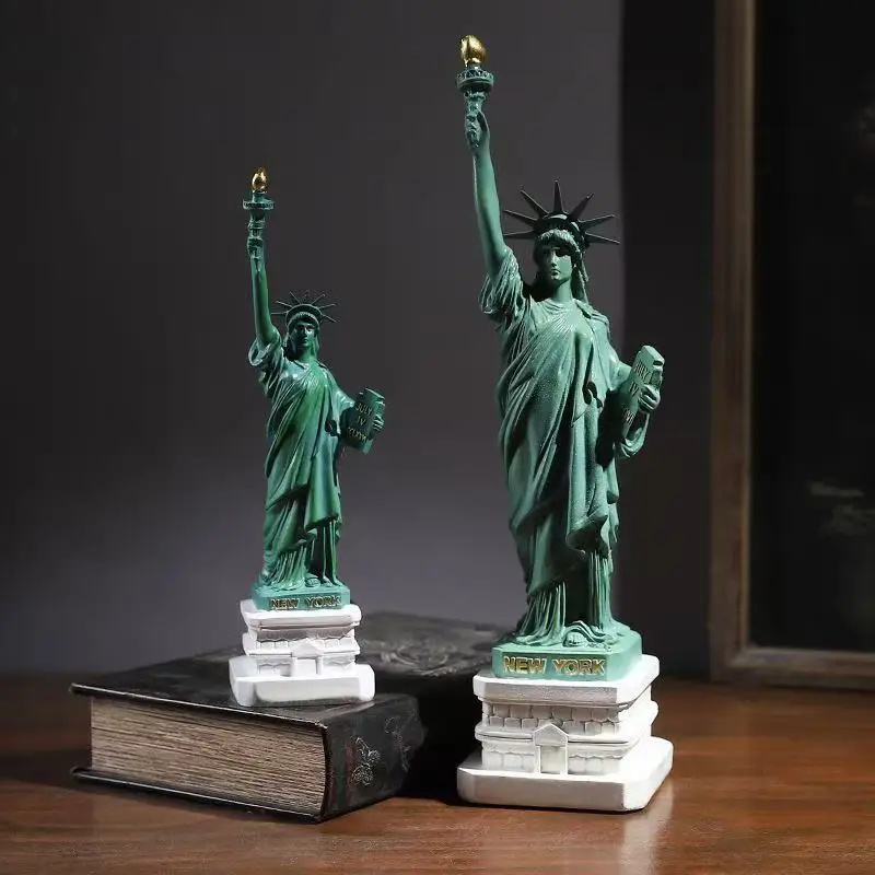 Statue of Liberty Model Desk A - Travel Accessories New York recension och pris