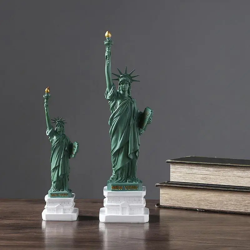 Statue of Liberty Model Desk A - Travel Accessories New York recension och pris