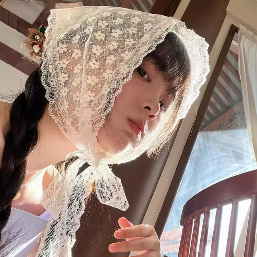 1PC triangle Lace scarf white  - Travel Accessories Aesthetic recension och pris